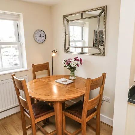 Crossing Feriehus Whitby